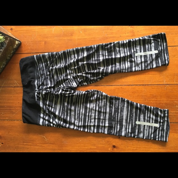 Ardene’s Active Leggings, Size Small - Picture 2 of 5